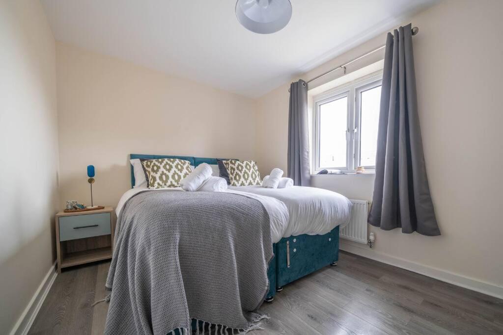 Apartamento Good For Company Let 2-Bed In Coventry 2X Parking Exterior foto