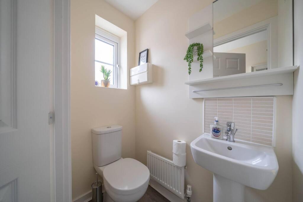 Apartamento Good For Company Let 2-Bed In Coventry 2X Parking Exterior foto